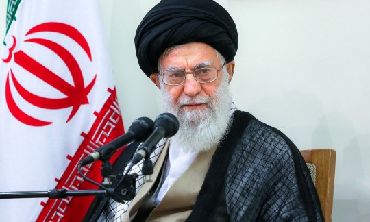 دشمن ابله و کوته‌بین به هدف خود نرسید