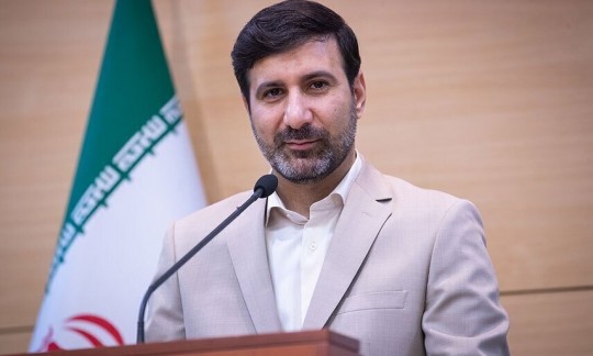 امت ایستاده؛ چون امام ایستاده...